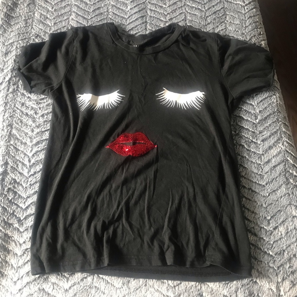 Black T shirt, with beautiful face